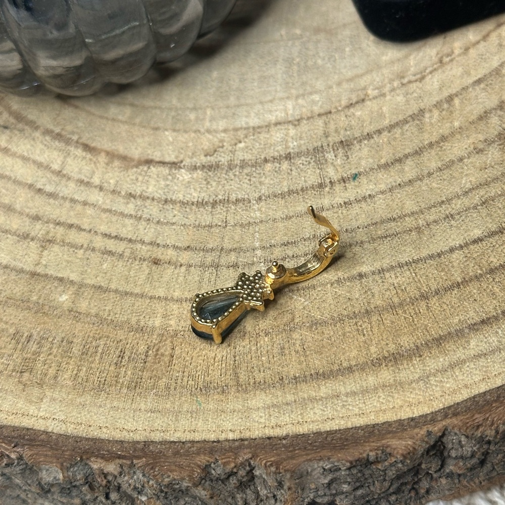 Roman Gold and Blue Topaz Teardrop Pendant - Picture 3 of 4